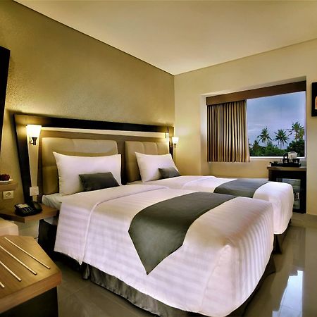 Hotel Neo - Kuta, Jelantik Legian Kültér fotó